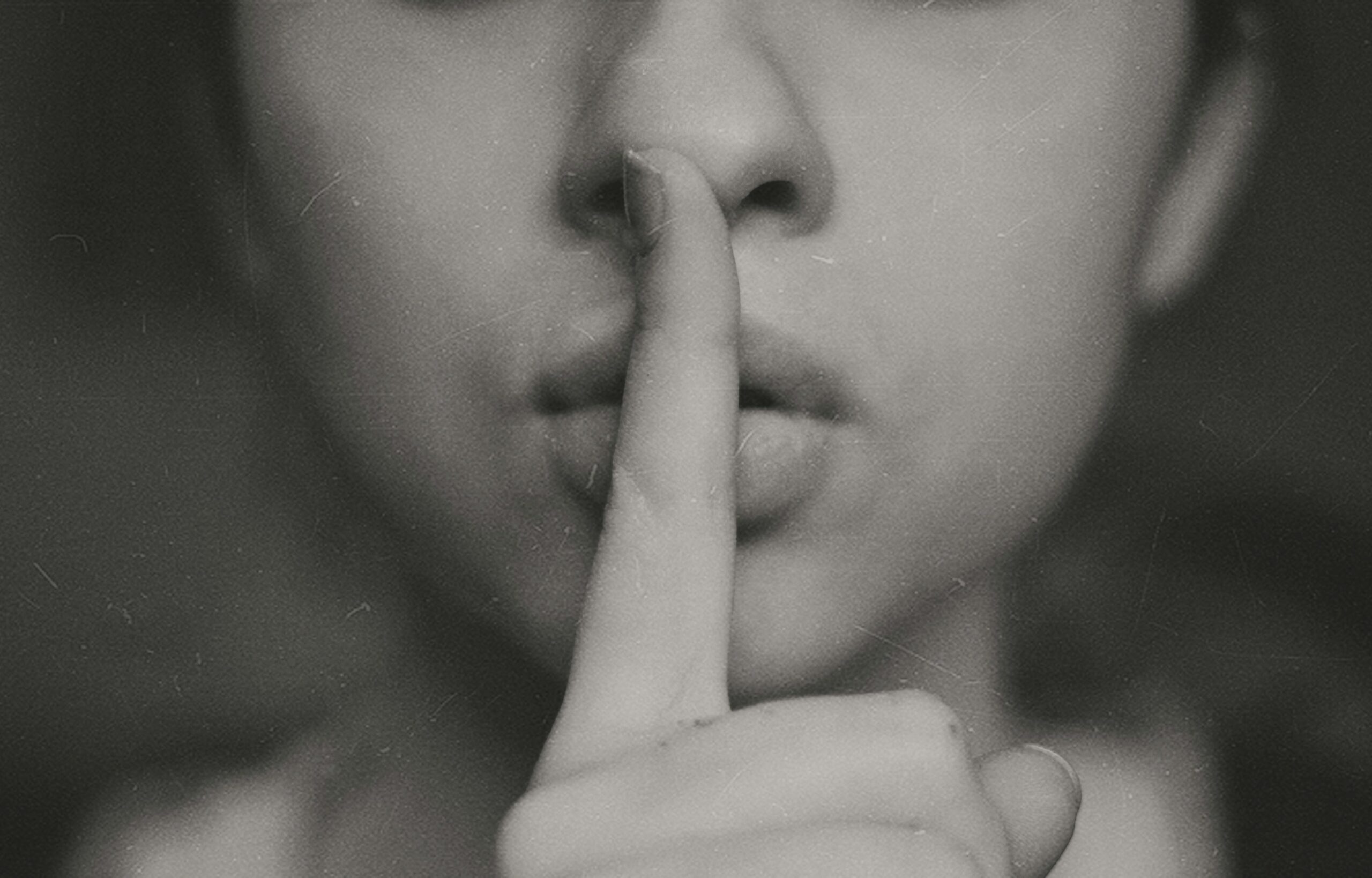 Gardez votre relation avec votre sugar daddy secrète avec ces 5 conseils